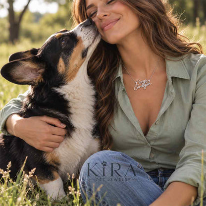 Collier KIRA PET JEWELRY - CORGI CARDIGAN - En acier inoxydable avec chaîne à mailles fines