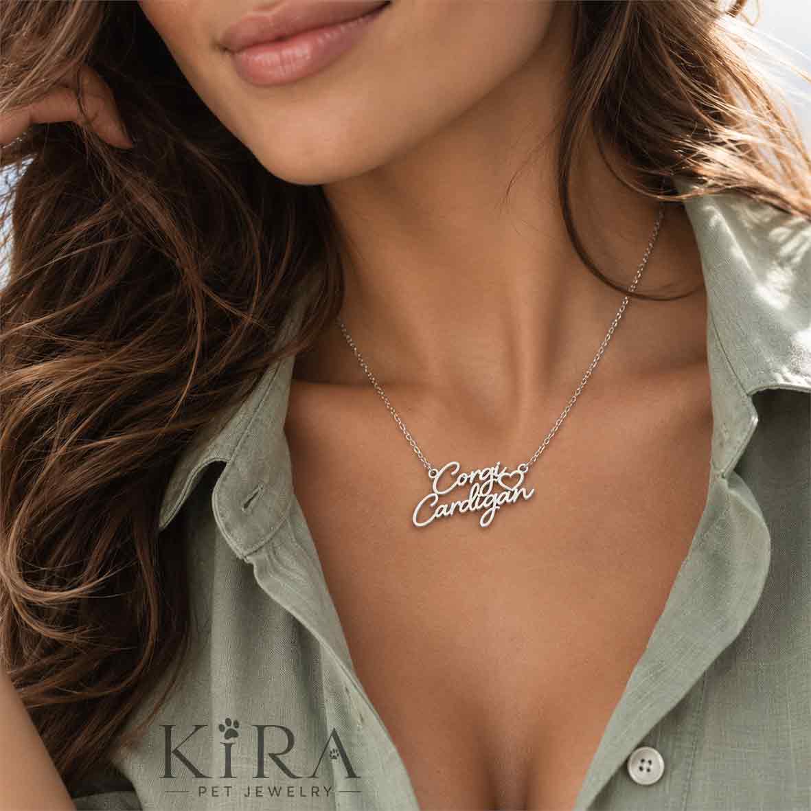 Collier KIRA PET JEWELRY - CORGI CARDIGAN - En acier inoxydable avec chaîne à mailles fines