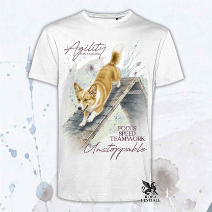 T-shirt bianca stampata con un Welsh Corgi Cardigan che fa Agility. Grafica originale Roba Bestiale, collezione A-Frame