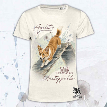 T-shirt beige stampata con un Welsh Corgi Cardigan che fa Agility. Grafica originale Roba Bestiale, collezione A-Frame