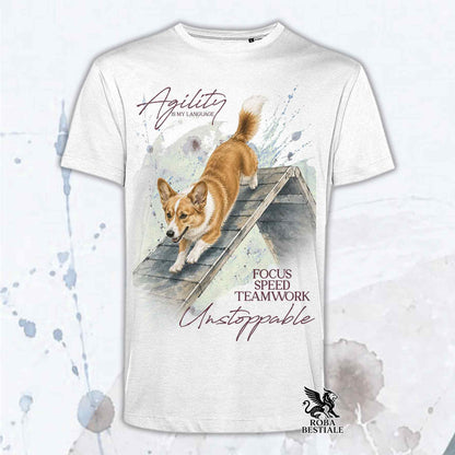T-shirt bianca stampata con un Welsh Corgi Cardigan che fa Agility. Grafica originale Roba Bestiale, collezione A-Frame