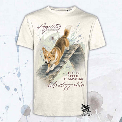T-shirt beige stampata con un Welsh Corgi Cardigan che fa Agility. Grafica originale Roba Bestiale, collezione A-Frame